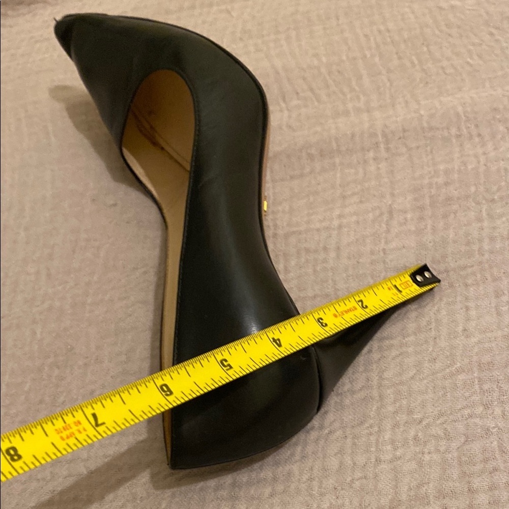 Prada Classic Black Pointed Heels. Made in Italy . Size 37 1/2 - Picture 8 of 9